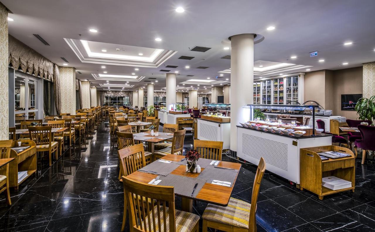 아나돌루 호텔 다운타운 앙카라 외부 사진 The restaurant at the hotel
